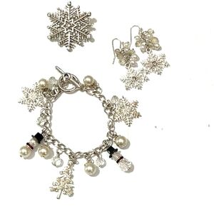 VINTAGE SNOWMAN TOGGLE BRACELET,  HOOK EARRINGS & SNOWFLAKE BROOCH